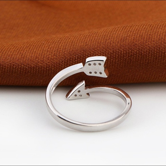 3/$30 Arrow Design Adjustable Zinc Alloy Ring - Picture 3 of 6